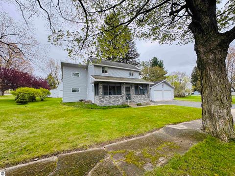 Tiny photo for 408 Garfield Street, Luther, MI 49656 (MLS # 1945102)