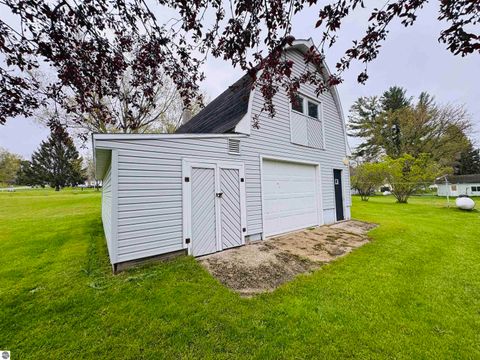 Tiny photo for 408 Garfield Street, Luther, MI 49656 (MLS # 1945102)