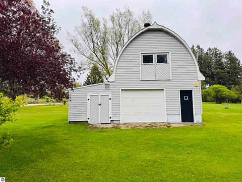 Tiny photo for 408 Garfield Street, Luther, MI 49656 (MLS # 1945102)