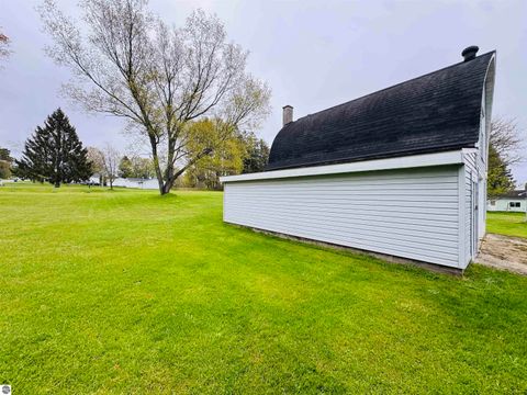 Tiny photo for 408 Garfield Street, Luther, MI 49656 (MLS # 1945102)