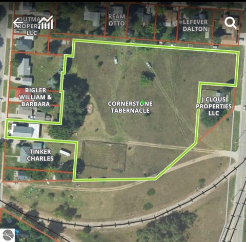 Photo of 534 Aldrich Street, Cadillac, MI 49601 (MLS # 1941921)