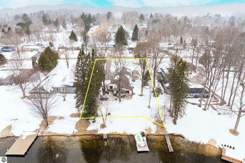 Tiny photo for 602 Green Acres St, Bellaire, MI 49615 (MLS # 1943220)