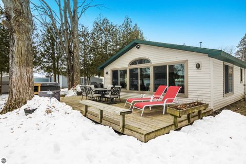 Tiny photo for 602 Green Acres St, Bellaire, MI 49615 (MLS # 1943220)