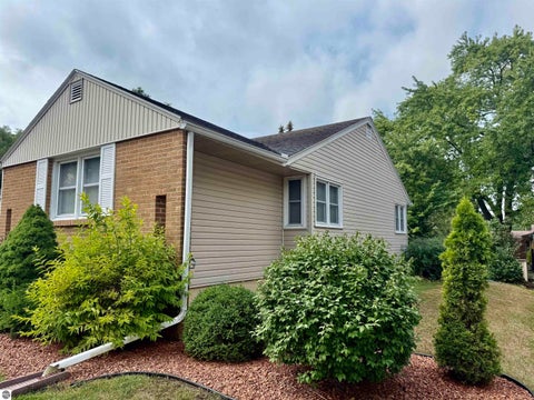 Tiny photo for 445 Yale Avenue, Alma, MI 48801 (MLS # 1950038)