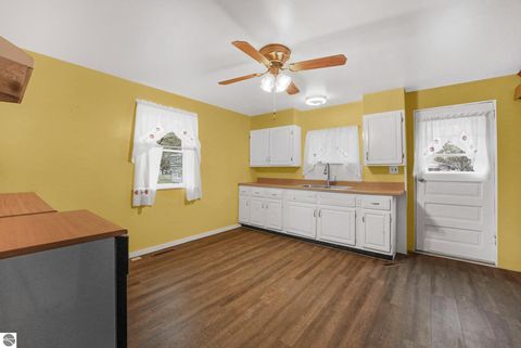 Tiny photo for 12871 S Sunset Drive, Traverse City, MI 49684 (MLS # 1945303)