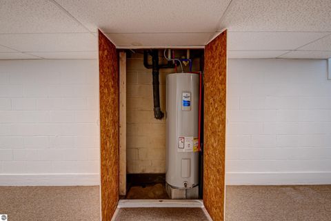 Tiny photo for 1021 W Kalkaska Road, Kalkaska, MI 49646 (MLS # 1941624)