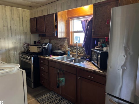 Tiny photo for 1636 Crescent St, Traverse City, MI 49686 (MLS # 1951031)