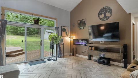 Tiny photo for 1825 W Sunset Drive, Roscommon, MI 48653 (MLS # 1941391)