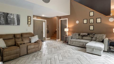 Tiny photo for 1825 W Sunset Drive, Roscommon, MI 48653 (MLS # 1941391)