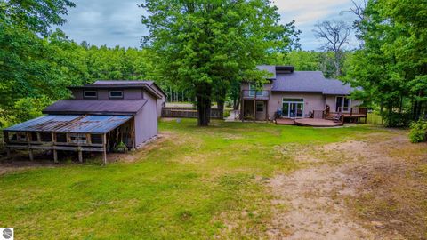 Tiny photo for 1825 W Sunset Drive, Roscommon, MI 48653 (MLS # 1941391)