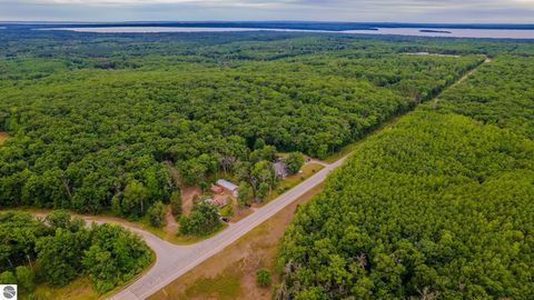 Tiny photo for 1825 W Sunset Drive, Roscommon, MI 48653 (MLS # 1941391)