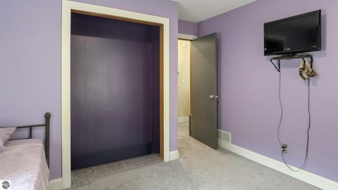 Tiny photo for 1825 W Sunset Drive, Roscommon, MI 48653 (MLS # 1941391)