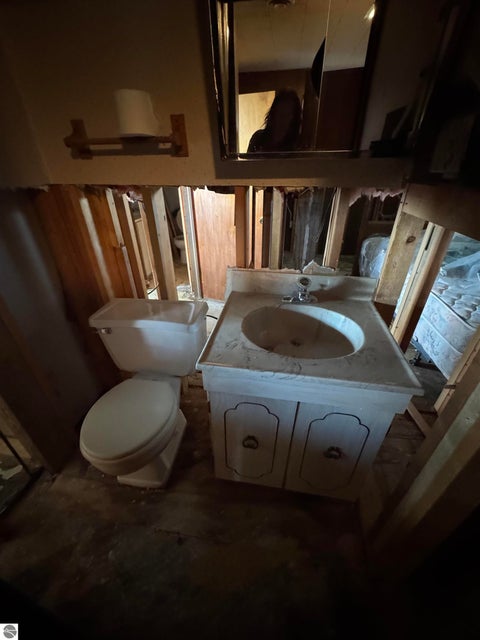 Tiny photo for 657 E Lake Mitchell Drive, Cadillac, MI 49601 (MLS # 1946747)