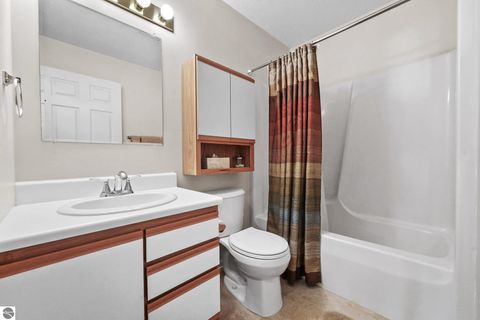 Tiny photo for 2832 Emerald Bluffs, Traverse City, MI 49684 (MLS # 1942601)