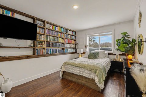 Tiny photo for 9626 Springvale, Boyne Falls, MI 49713 (MLS # 1943098)