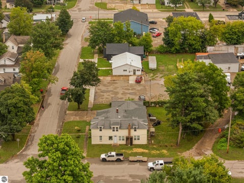 Tiny photo for 139 W 5th Avenue, Reed City, MI 49677 (MLS # 1950298)