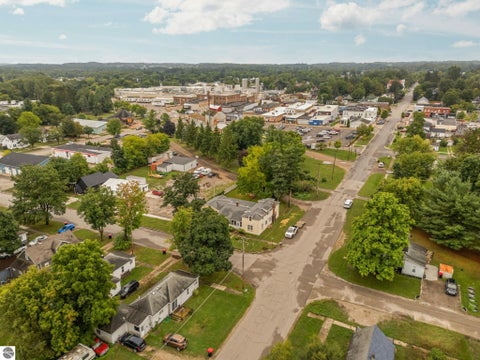 Tiny photo for 139 W 5th Avenue, Reed City, MI 49677 (MLS # 1950298)