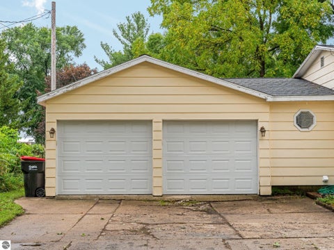 Tiny photo for 139 W 5th Avenue, Reed City, MI 49677 (MLS # 1950298)