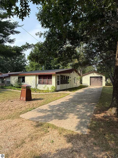 Tiny photo for 407 Hunter Drive, Lake, MI 48632 (MLS # 1949313)