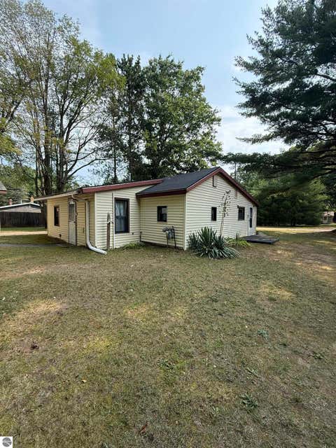 Tiny photo for 407 Hunter Drive, Lake, MI 48632 (MLS # 1949313)