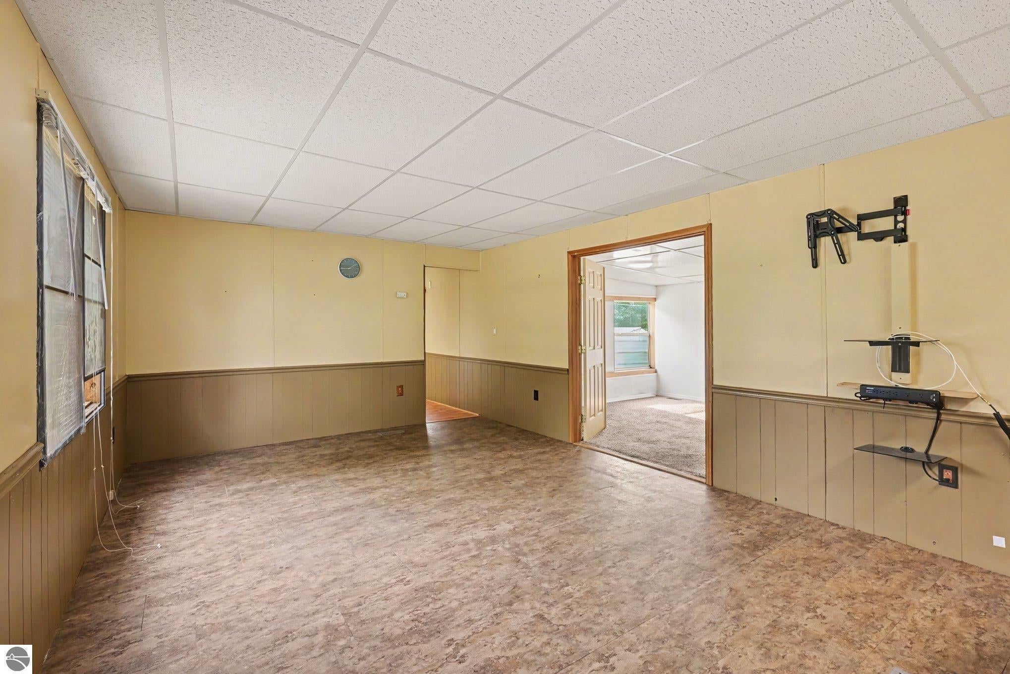 5925 Pine Aire Drive - Photo 3