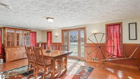 Tiny photo for 421 E Hillcrest Street, Alma, MI 48801 (MLS # 1941433)