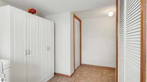 Tiny photo for 421 E Hillcrest Street, Alma, MI 48801 (MLS # 1941433)