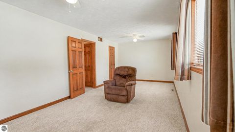 Tiny photo for 421 E Hillcrest Street, Alma, MI 48801 (MLS # 1941433)