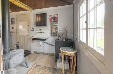 Tiny photo for 303 W Eleventh Street, Traverse City, MI 49684 (MLS # 1944320)