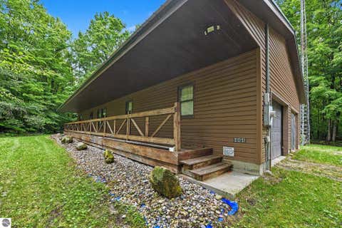 Tiny photo for 444 Westlane Drive, Lake City, MI 49651 (MLS # 1947879)