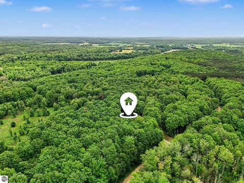 Tiny photo for 444 Westlane Drive, Lake City, MI 49651 (MLS # 1947879)
