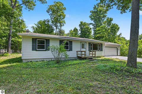 Tiny photo for 33 Bluejay Road, Traverse City, MI 49696 (MLS # 1948683)