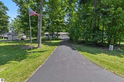 Tiny photo for 33 Bluejay Road, Traverse City, MI 49696 (MLS # 1948683)