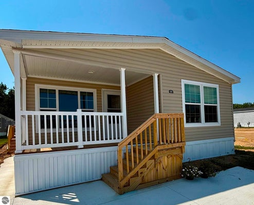 1211 WELLINGTON DR, MT PLEASANT, MI 48858 - Image 4c8ad9c6f187548df47530a27fd39f33/3476552517