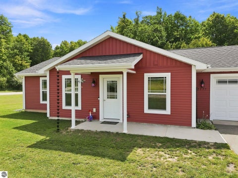 Tiny photo for 2177 Pebblebrook Drive, Kingsley, MI 49649 (MLS # 1949912)