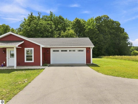 Tiny photo for 2177 Pebblebrook Drive, Kingsley, MI 49649 (MLS # 1949912)