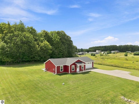 Tiny photo for 2177 Pebblebrook Drive, Kingsley, MI 49649 (MLS # 1949912)