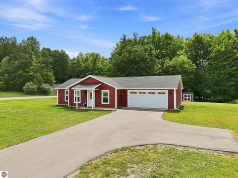 Tiny photo for 2177 Pebblebrook Drive, Kingsley, MI 49649 (MLS # 1949912)