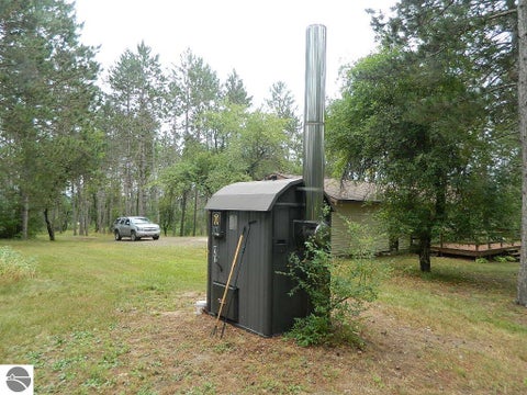 Tiny photo for 19282 Highway US 10, Reed City, MI 49677 (MLS # 1948849)
