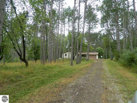 Tiny photo for 19282 Highway US 10, Reed City, MI 49677 (MLS # 1948849)