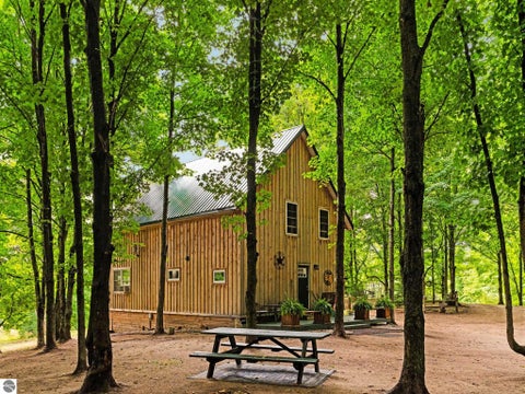 Photo of 2216 W 16 Road, Mesick, MI 49668 (MLS # 1949899)