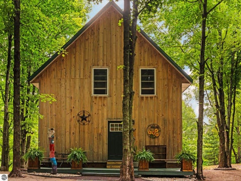 Tiny photo for 2216 W 16 Road, Mesick, MI 49668 (MLS # 1949899)