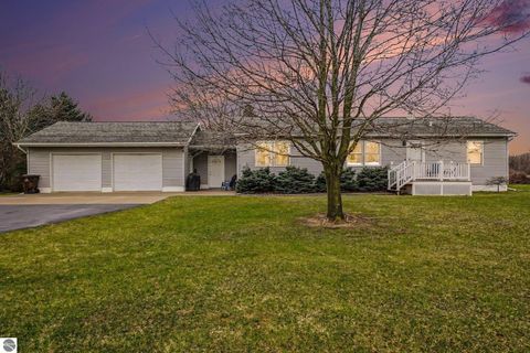 Photo of 8221 N Rich Road, Alma, MI 48801 (MLS # 1943782)