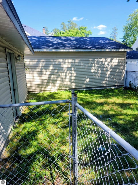 Tiny photo for 310 N Mountain Street, Bay City, MI 48706 (MLS # 1946918)