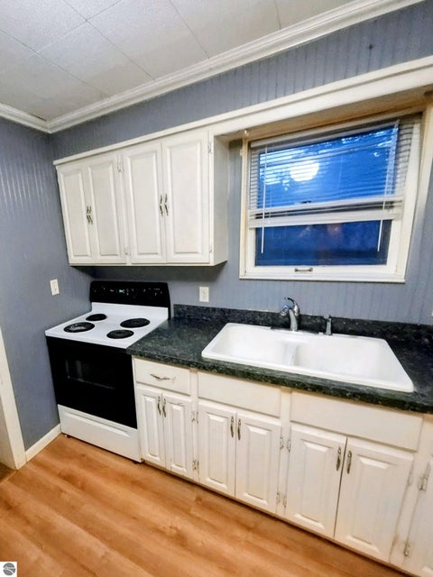 Tiny photo for 310 N Mountain Street, Bay City, MI 48706 (MLS # 1946918)