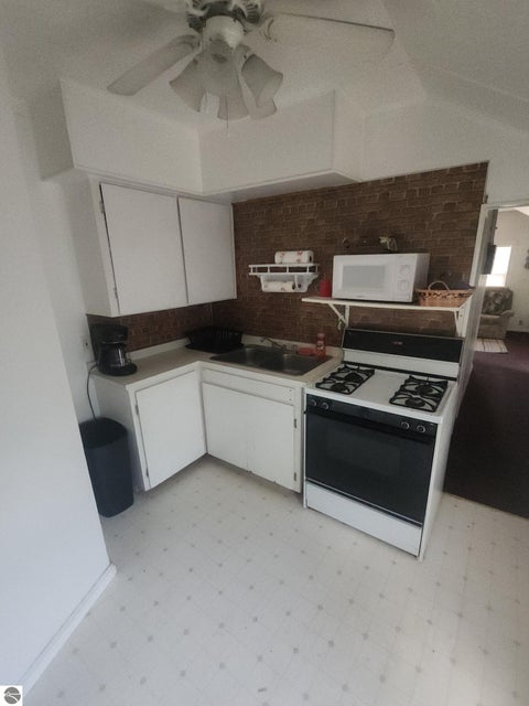 Tiny photo for 310 N Mountain Street, Bay City, MI 48706 (MLS # 1946918)