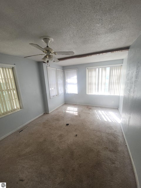 Tiny photo for 310 N Mountain Street, Bay City, MI 48706 (MLS # 1946918)