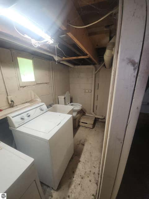 Tiny photo for 310 N Mountain Street, Bay City, MI 48706 (MLS # 1946918)