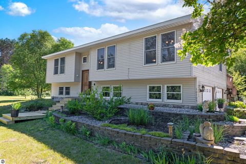Tiny photo for 10705 Thiel RD, Traverse City, MI 49684 (MLS # 1947225)