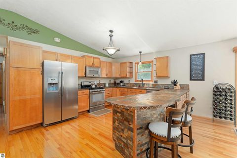 Tiny photo for 10705 Thiel RD, Traverse City, MI 49684 (MLS # 1947225)